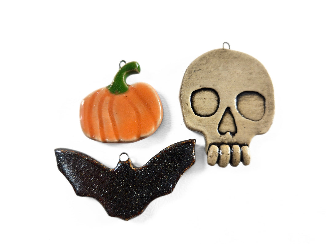 holiday ornament pumpkins skulls and bats, FREE SHIPPING, Halloween ornament or autumn ornament